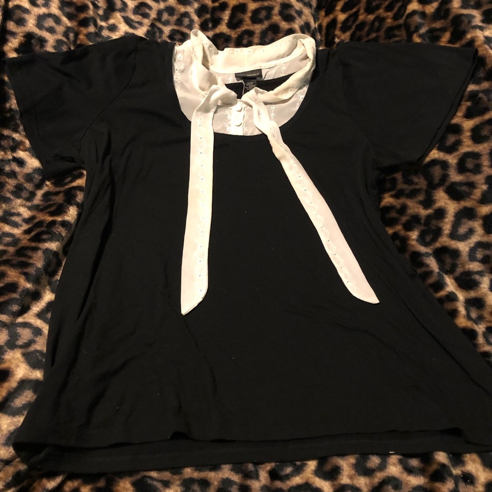 Lane Bryant black light sweater shirt with cream collar